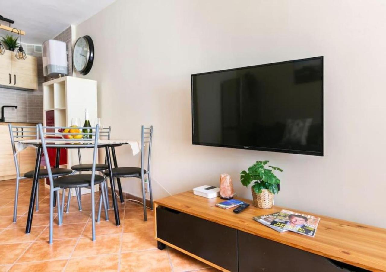 Cosy Apartment In Los Cristianos 5Min To The Ocean エクステリア 写真
