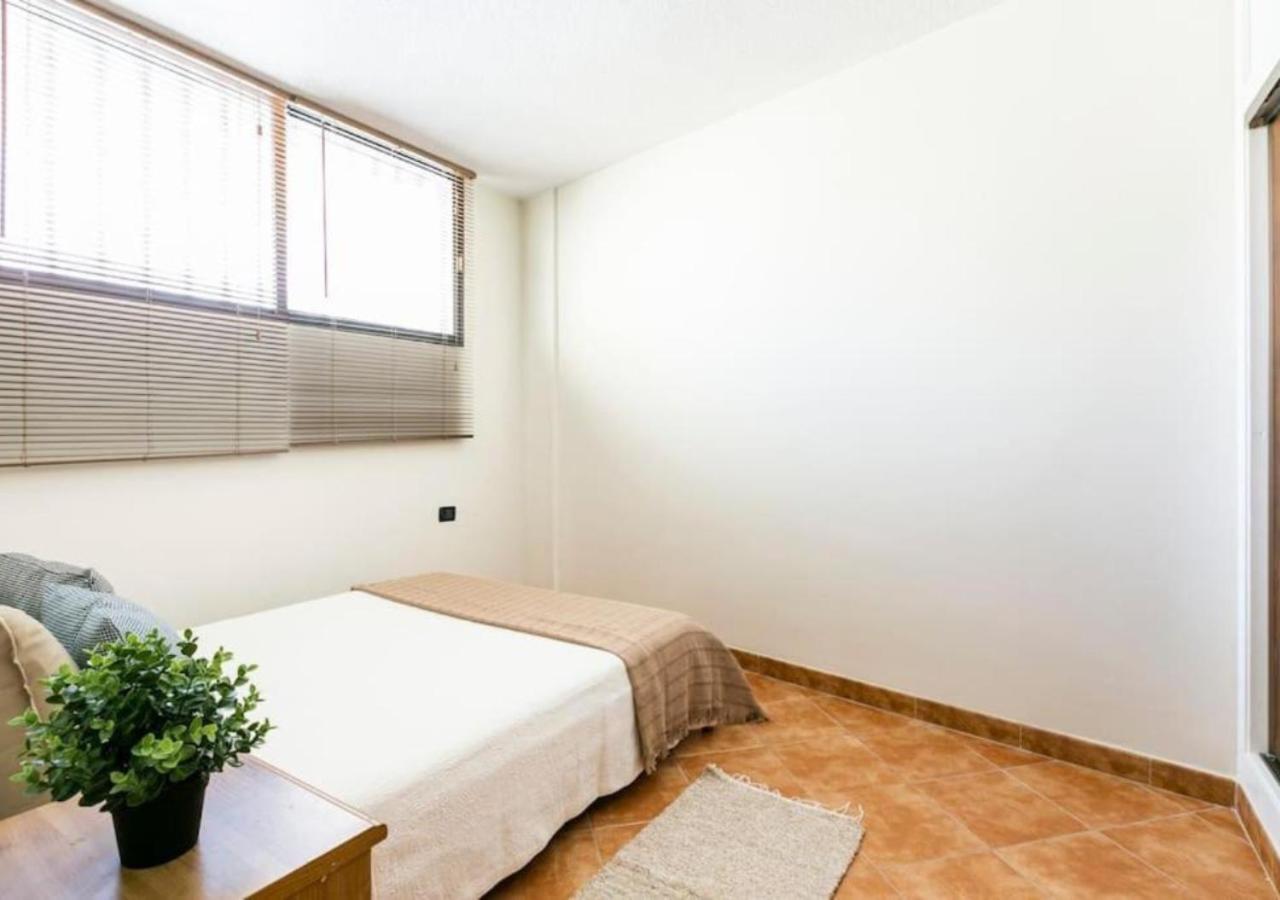 Cosy Apartment In Los Cristianos 5Min To The Ocean エクステリア 写真