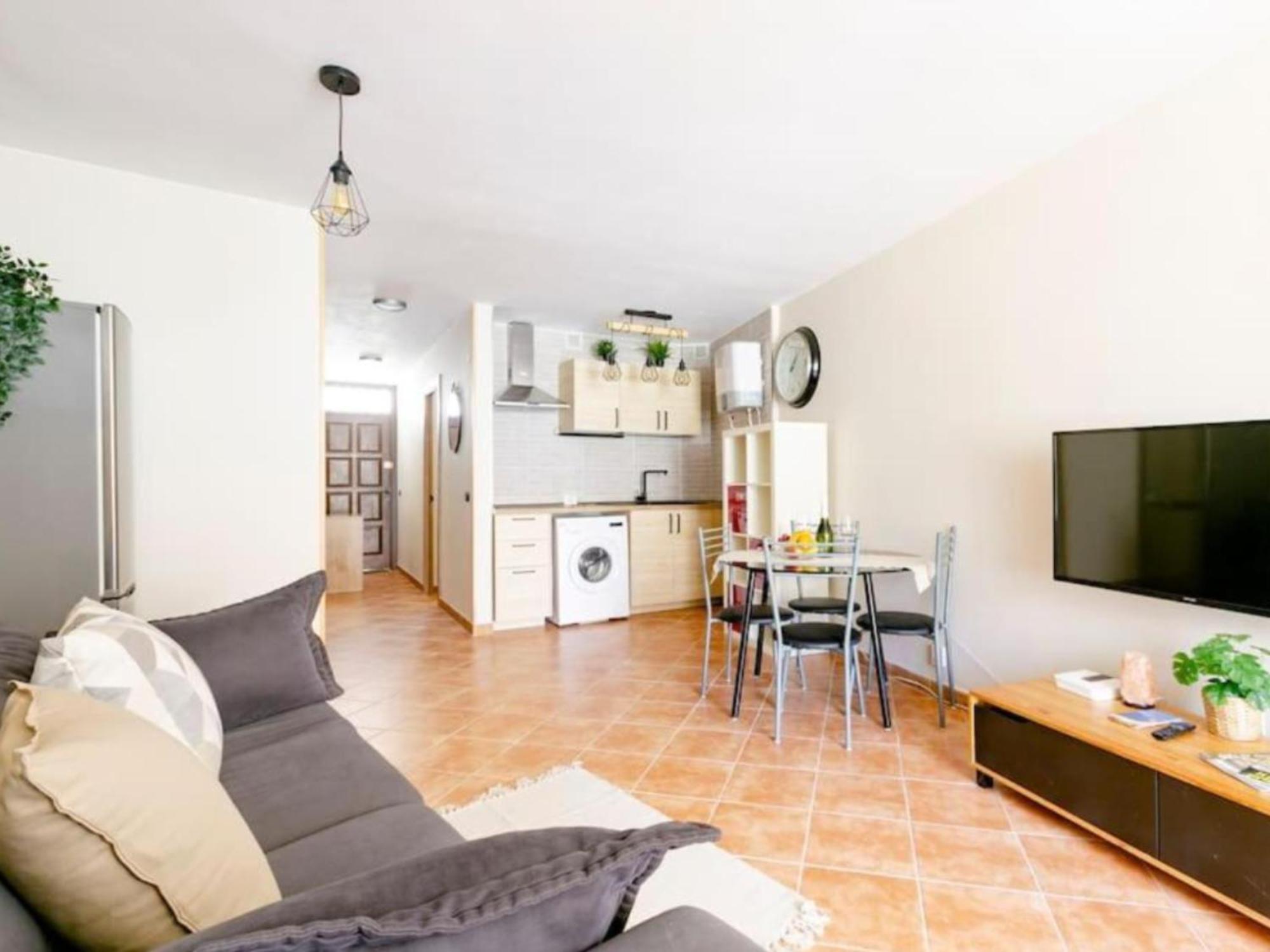 Cosy Apartment In Los Cristianos 5Min To The Ocean エクステリア 写真
